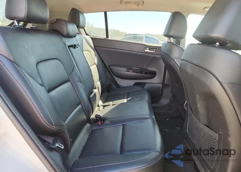 2021 Kia Sportage Ex z USA, uszkodzony, nr VIN KNDPNCAC5M7918754